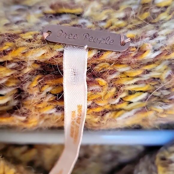 Free People Sweater - Picture 2 of 5